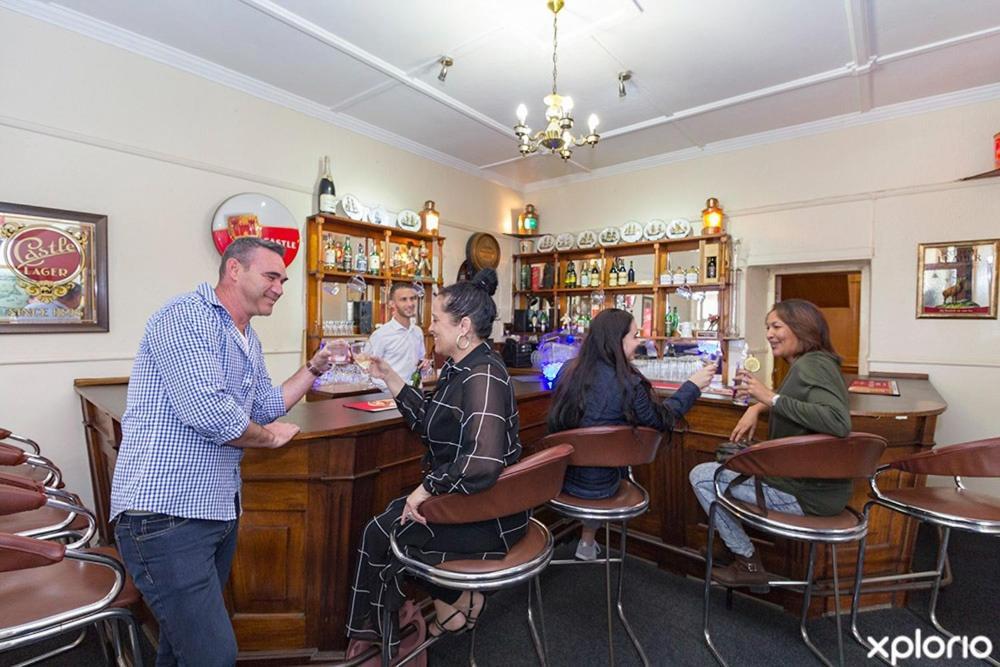Victoria Hotel Bredasdorp Zewnętrze zdjęcie