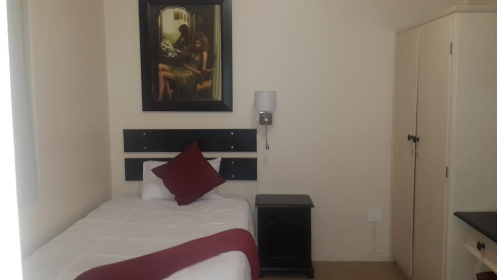 Victoria Hotel Bredasdorp Pokój zdjęcie