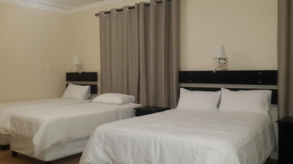 Victoria Hotel Bredasdorp Pokój zdjęcie